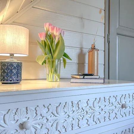 Traumhaff Lotsen Romantik-ostsee Mit Kamin, Privates Nordicspa Und Boot Feriehus *