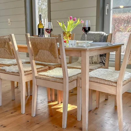 Дом отдыха Traumhaff Lotsen Romantik-ostsee Mit Kamin, Privates Nordicspa Und Boot