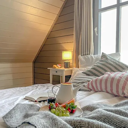 Traumhaff Lotsen Romantik-ostsee Mit Kamin, Privates Nordicspa Und Boot Feriehus