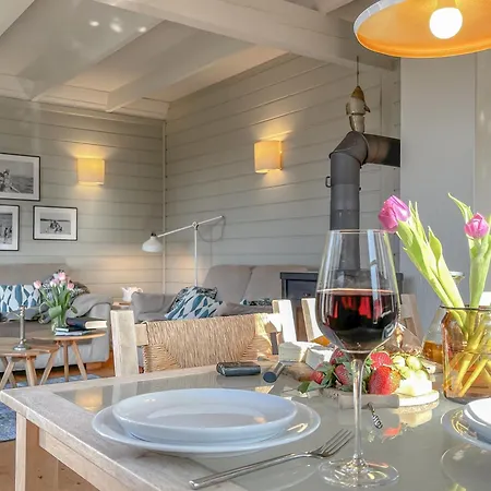 Дом отдыха Traumhaff Lotsen Romantik-ostsee Mit Kamin, Privates Nordicspa Und Boot *
