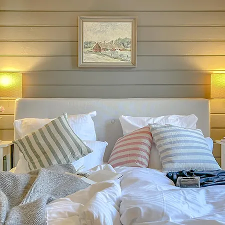 Traumhaff Lotsen Romantik-ostsee Mit Kamin, Privates Nordicspa Und Boot Holiday home Luckow (Mecklenburg-Vorpommern)